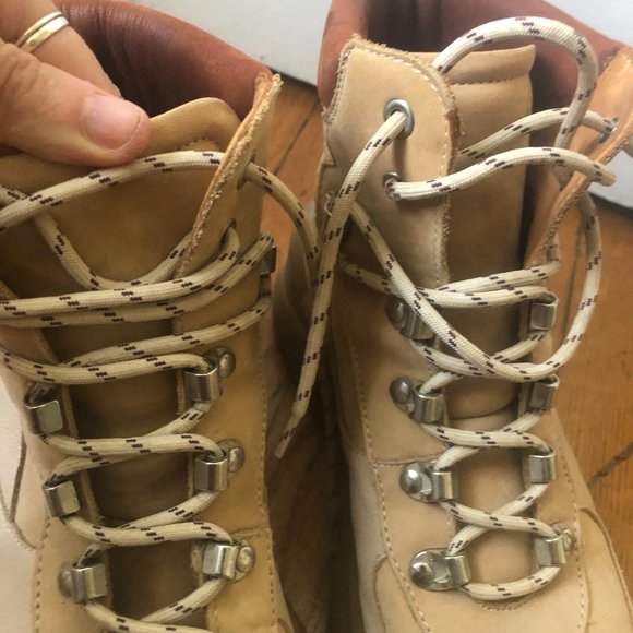 & Other Stories lace-up hiking boots in beige sold out size 8.5 - Picture 6 of 10